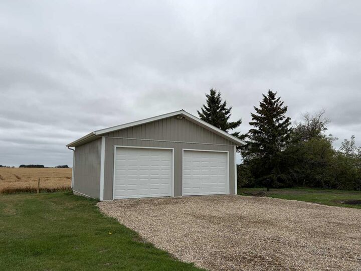 Property Photo: 1133 Township Road 322 AB T4H 4M5
