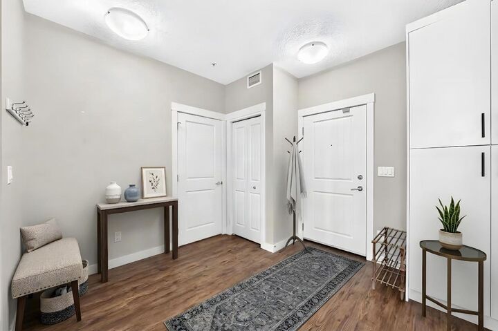 Property Photo:  522 Cranford Drive SE 3203  AB T3M 2L7 