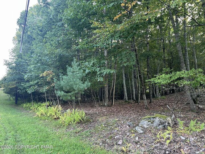 Property Photo: White Dove Dr 48 PA 18302