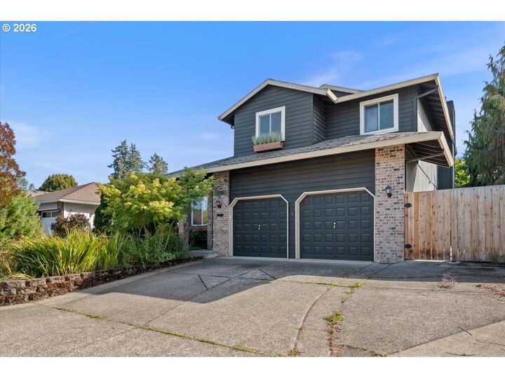 Property Photo:  13136 SW Chimney Ridge St  OR 97223 