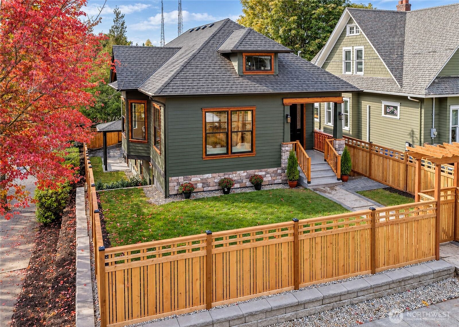 Property Photo: 1403 31st Avenue WA 98122