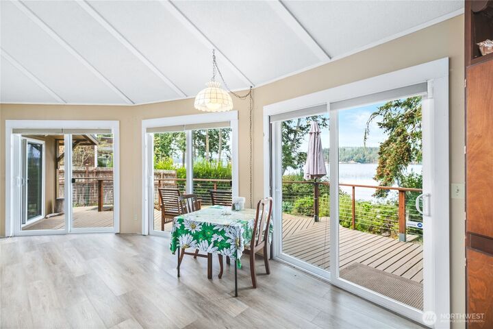 Property Photo:  304  Westcott Drive  WA 98250 