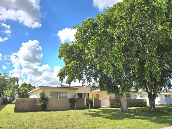 Property Photo: 6840 SW 16th Street FL 33023