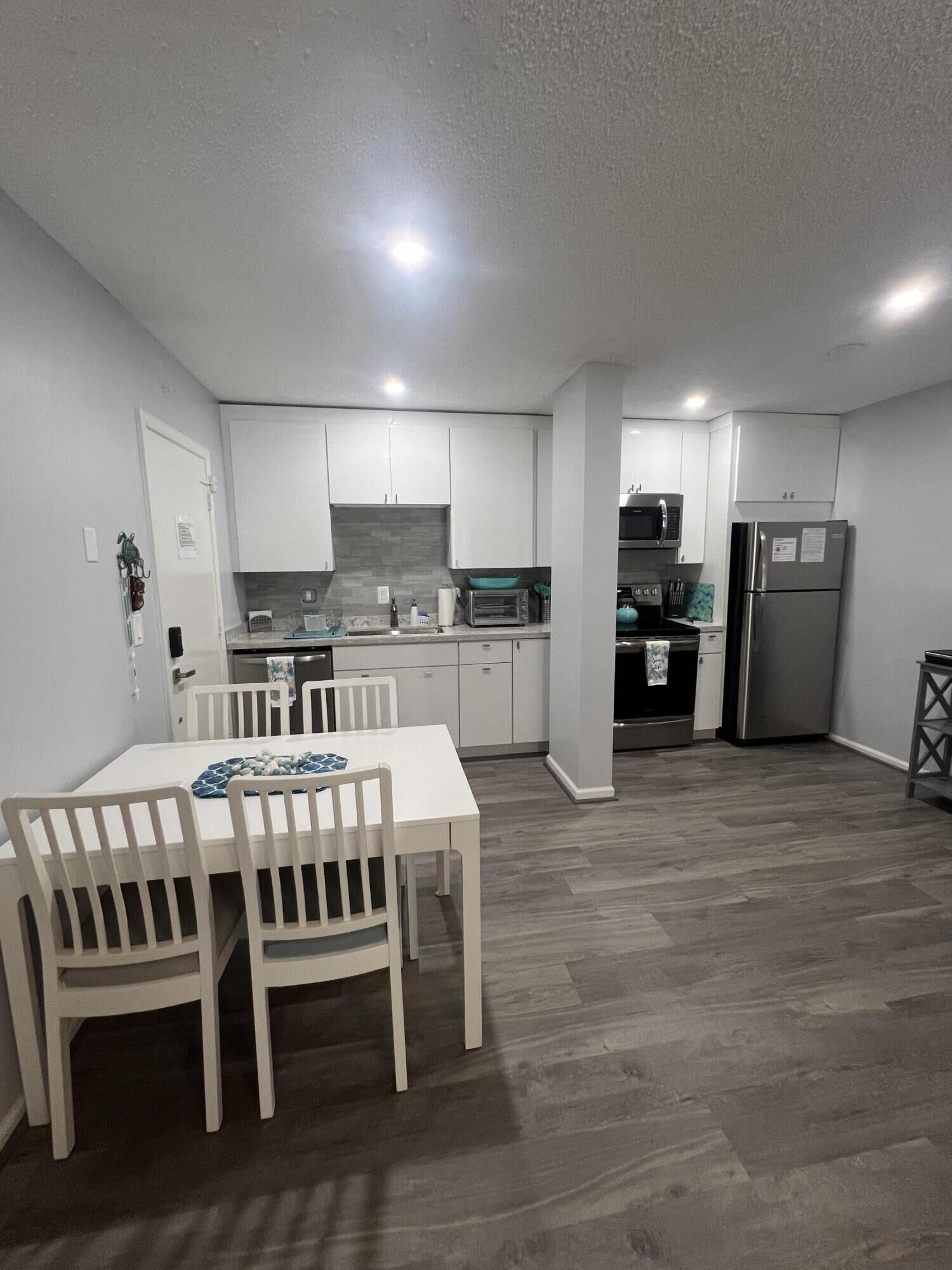 Property Photo:  2271 NE 68th Street 2022  FL 33308 