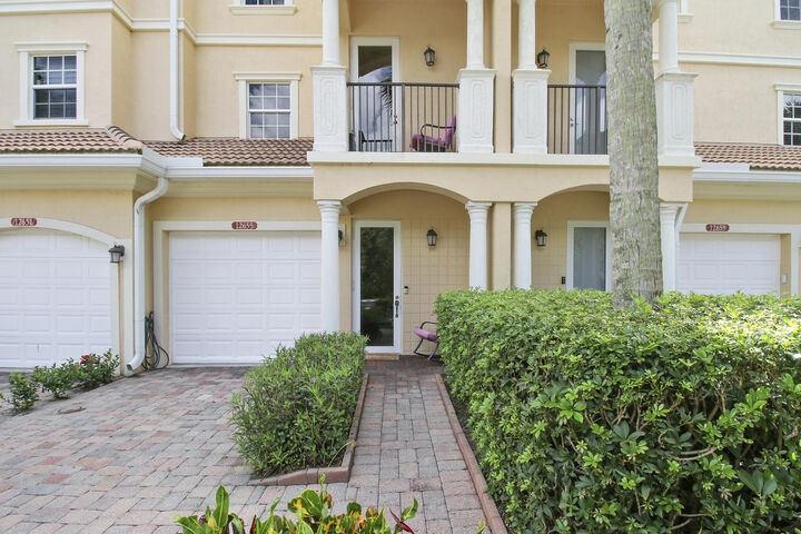 Property Photo:  12655 SE Old Cypress Drive  FL 33455 