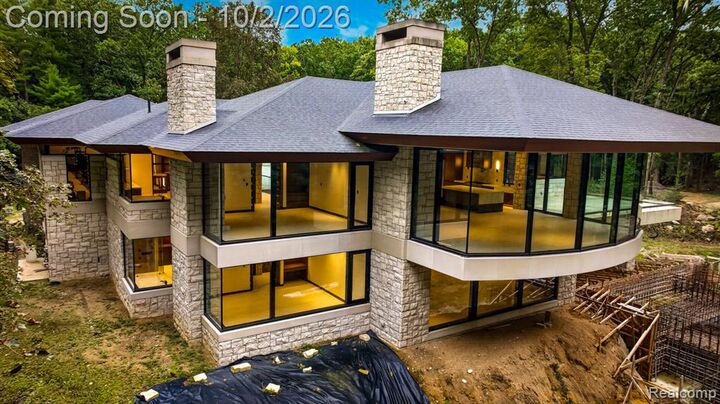 Property Photo:  3075 High Hillcrest Drive  MI 48843 