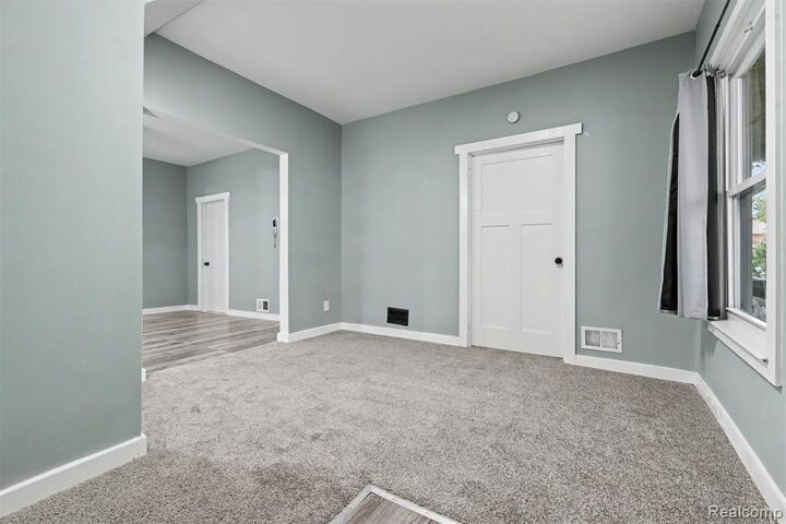 Property Photo: 8397 Lane Street MI 48209