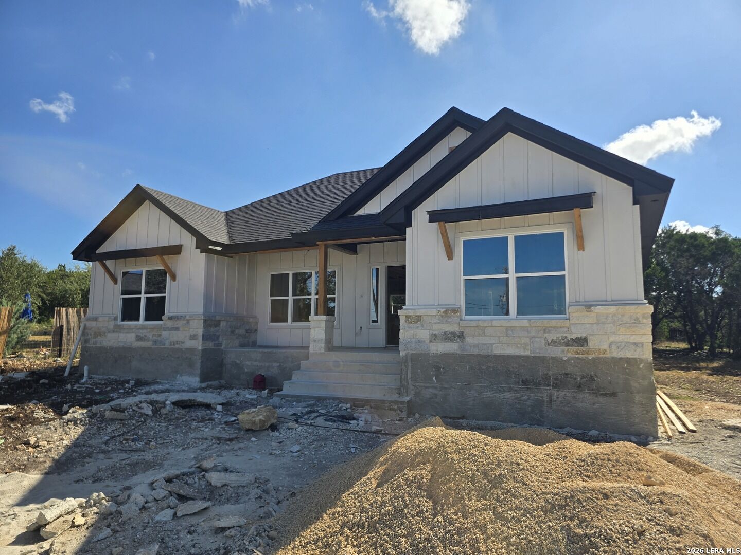 Property Photo:  1221 Lasso Loop  TX 78133 