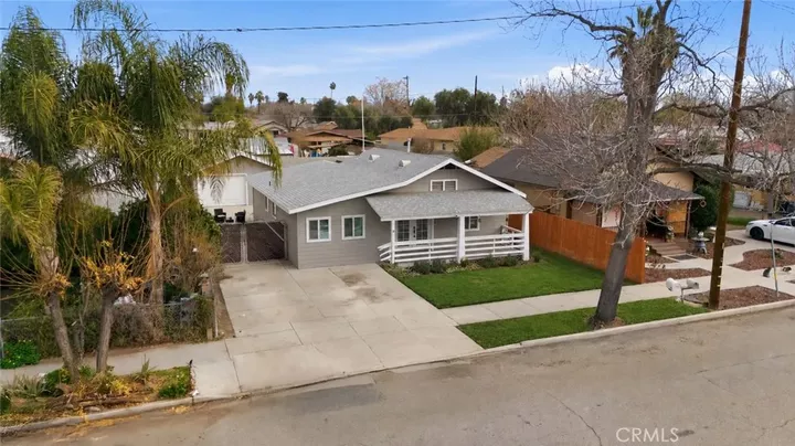 Property Photo:  332 S Ramona  CA 92543 