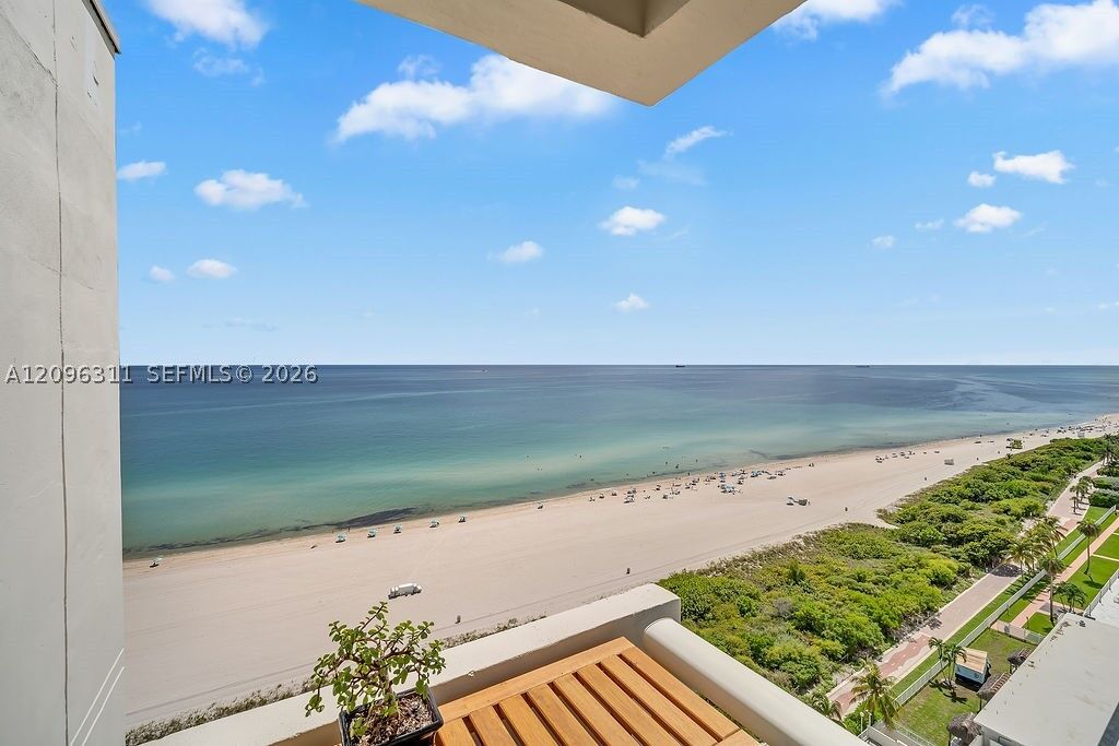 Property Photo:  5701 Collins Ave Ph14  FL 33140 