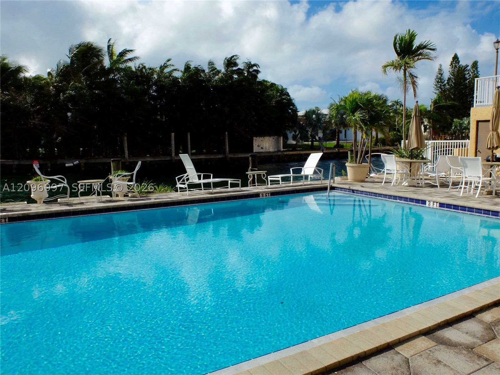Property Photo:  2640 NE 135th St 218  FL 33181 