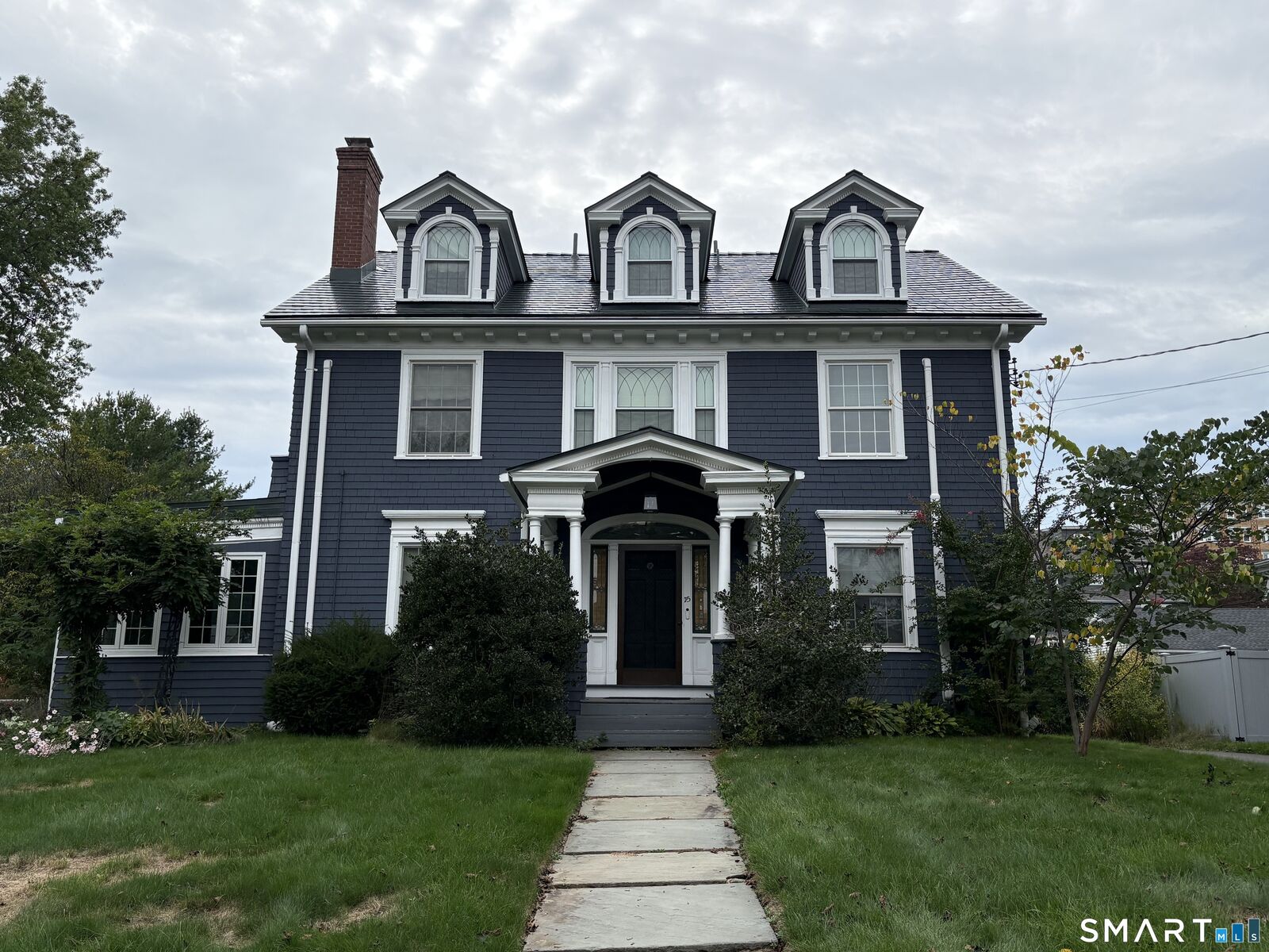 Property Photo:  15 Beverly Road  CT 06119 