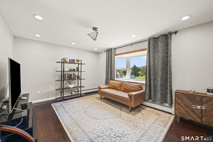 Property Photo: 24 Greenfarms Lane CT 06040