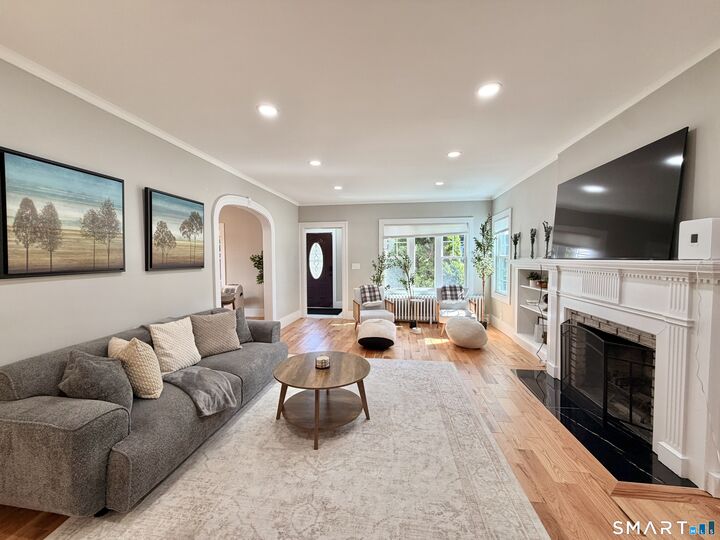 Property Photo: 96 Roydon Road CT 06511