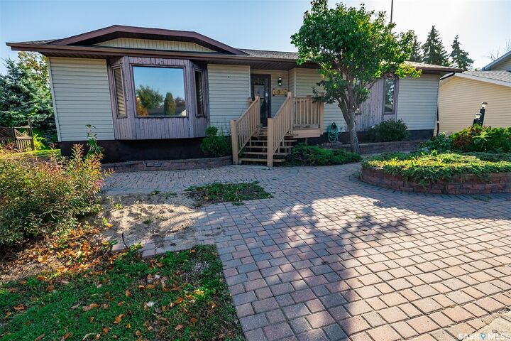 Property Photo:  408A Miller Crescent E  SK S0A 4T0 
