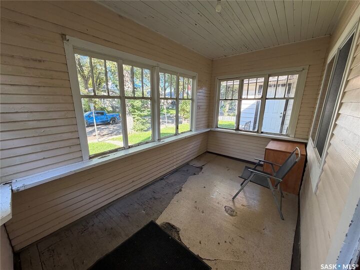Property Photo:  1457 Princess Street  SK S4T 3Z2 