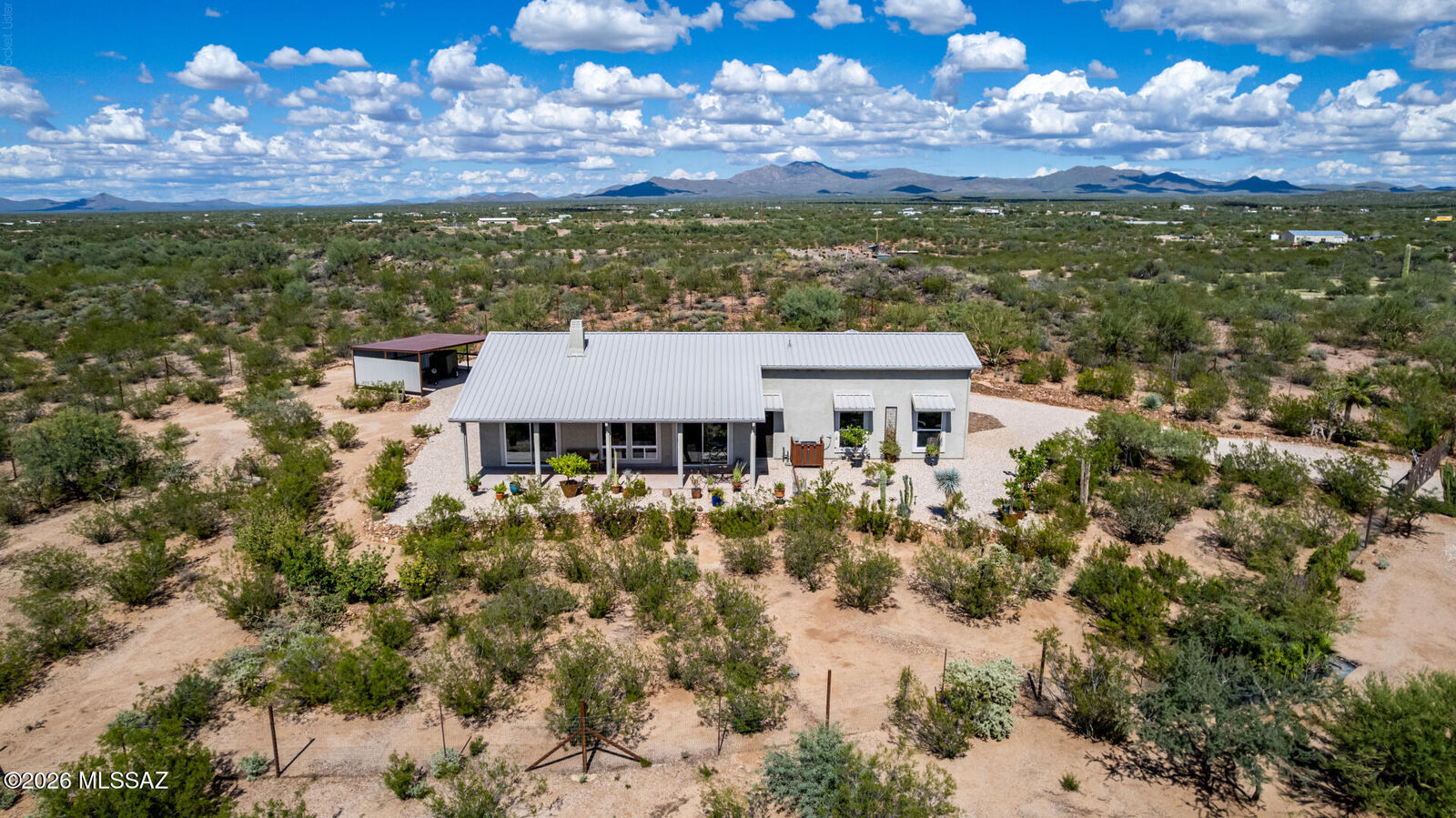 Property Photo:  47062 E Chuck Wagon Ranch Road  AZ 85739 