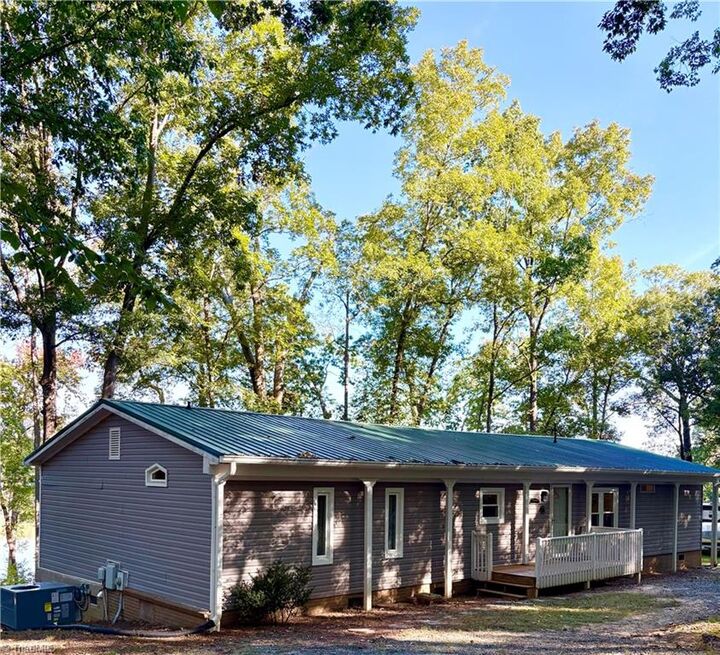 Property Photo:  390 Lake Landing Drive  NC 28146 