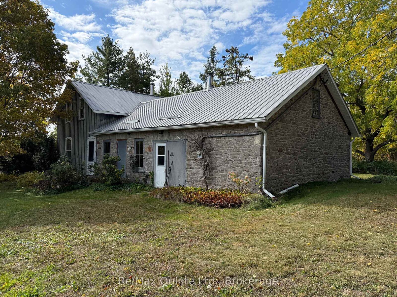 Property Photo:  1079 Clearview Road  ON K0K 3E0 