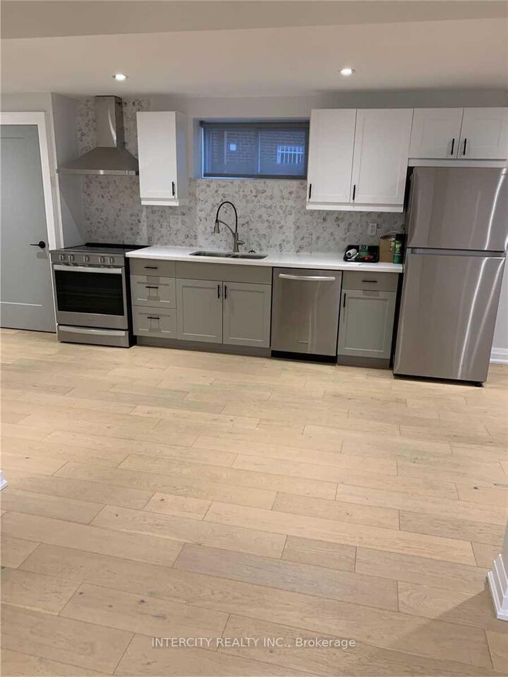Property Photo:  137 Albany Drive Lower  ON L4L 2X6 