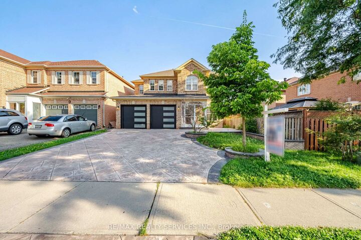 Property Photo:  4 Sunnybrook Crescent  ON L7A 1Y2 