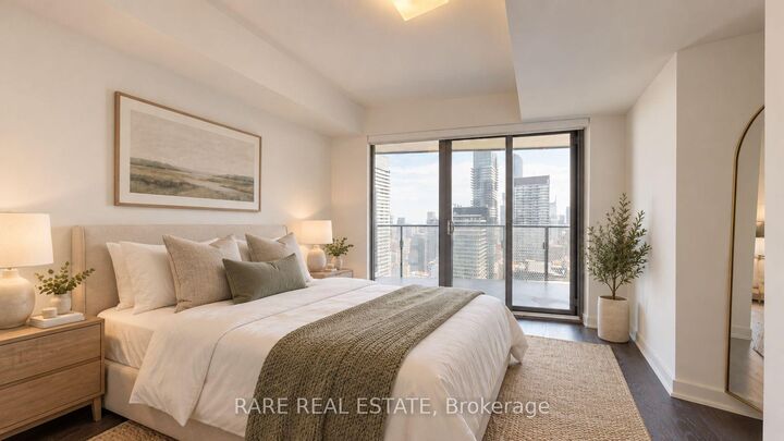 Property Photo:  11 Wellesley Street W 3805  ON M4Y 0G4 