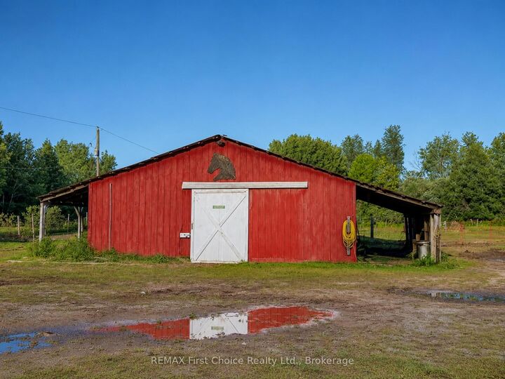 Property Photo: 661 Stewart Road ON P9A 3M2