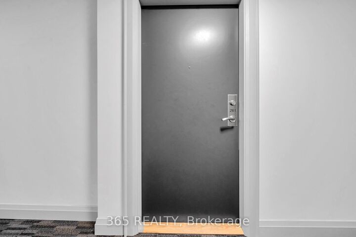 Property Photo:  65 Attmar Drive 261  ON L6P 0Y6 