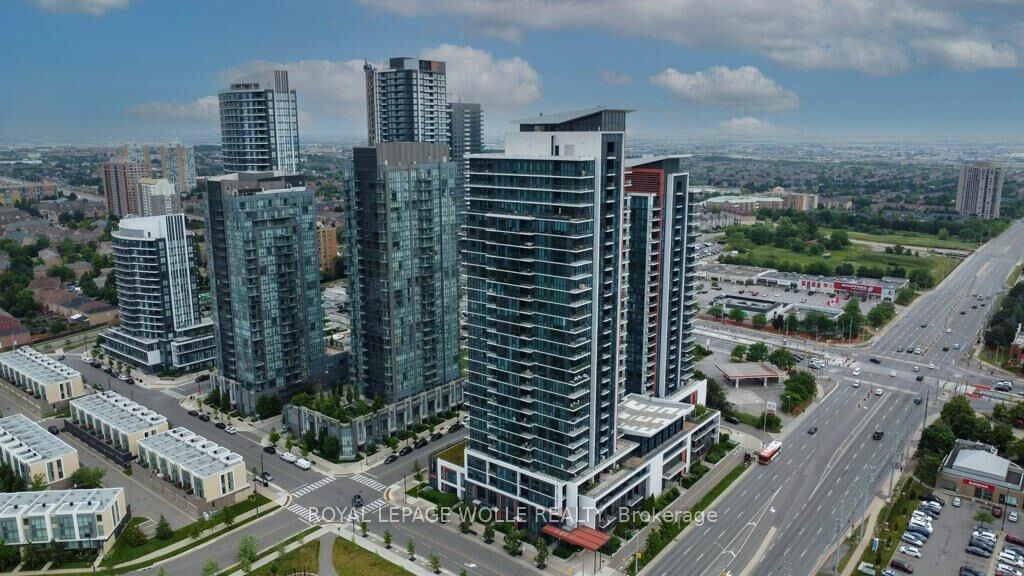 Property Photo:  75 Eglinton Avenue W 1601  ON L5R 0E5 