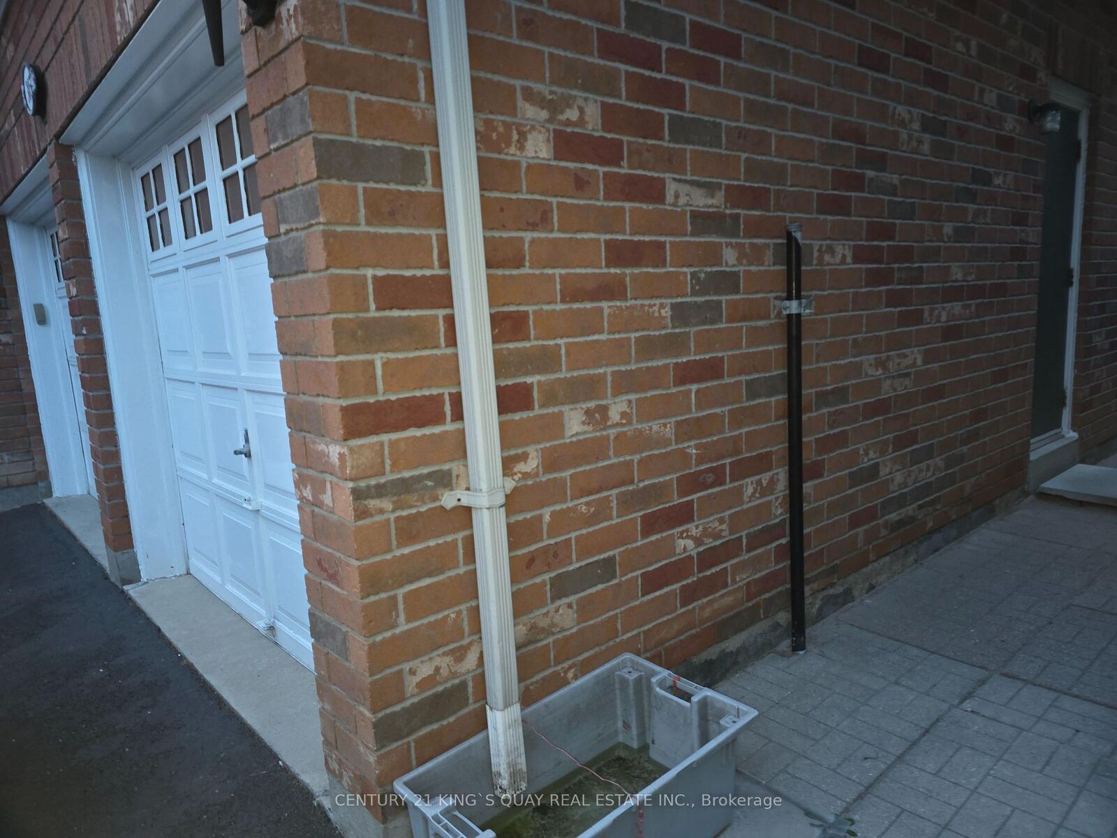 Property Photo:  305 Castan Avenue Ll  ON L3R 4S2 
