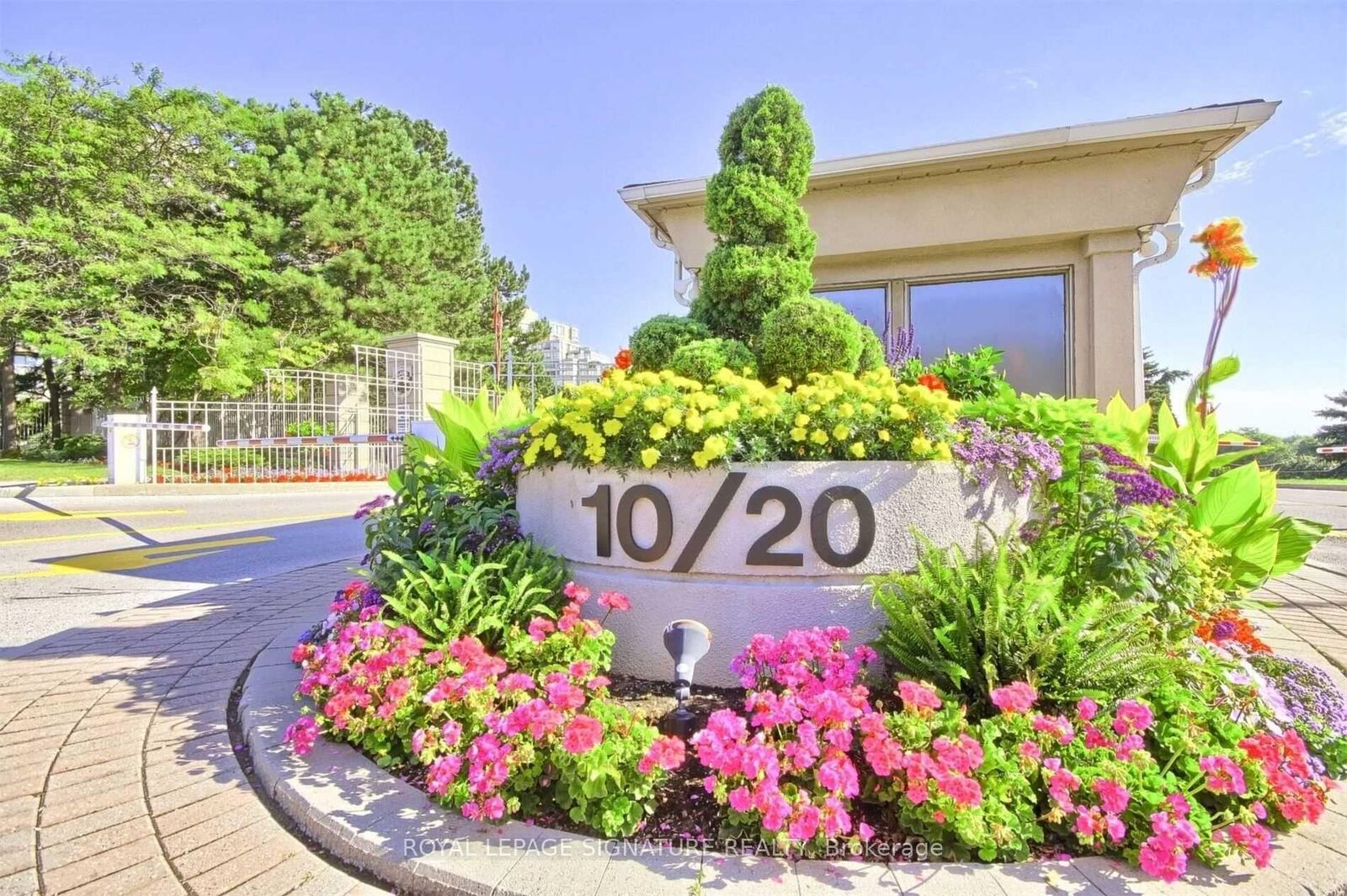 Property Photo:  10 Guildwood Parkway 223  ON M1E 5B5 