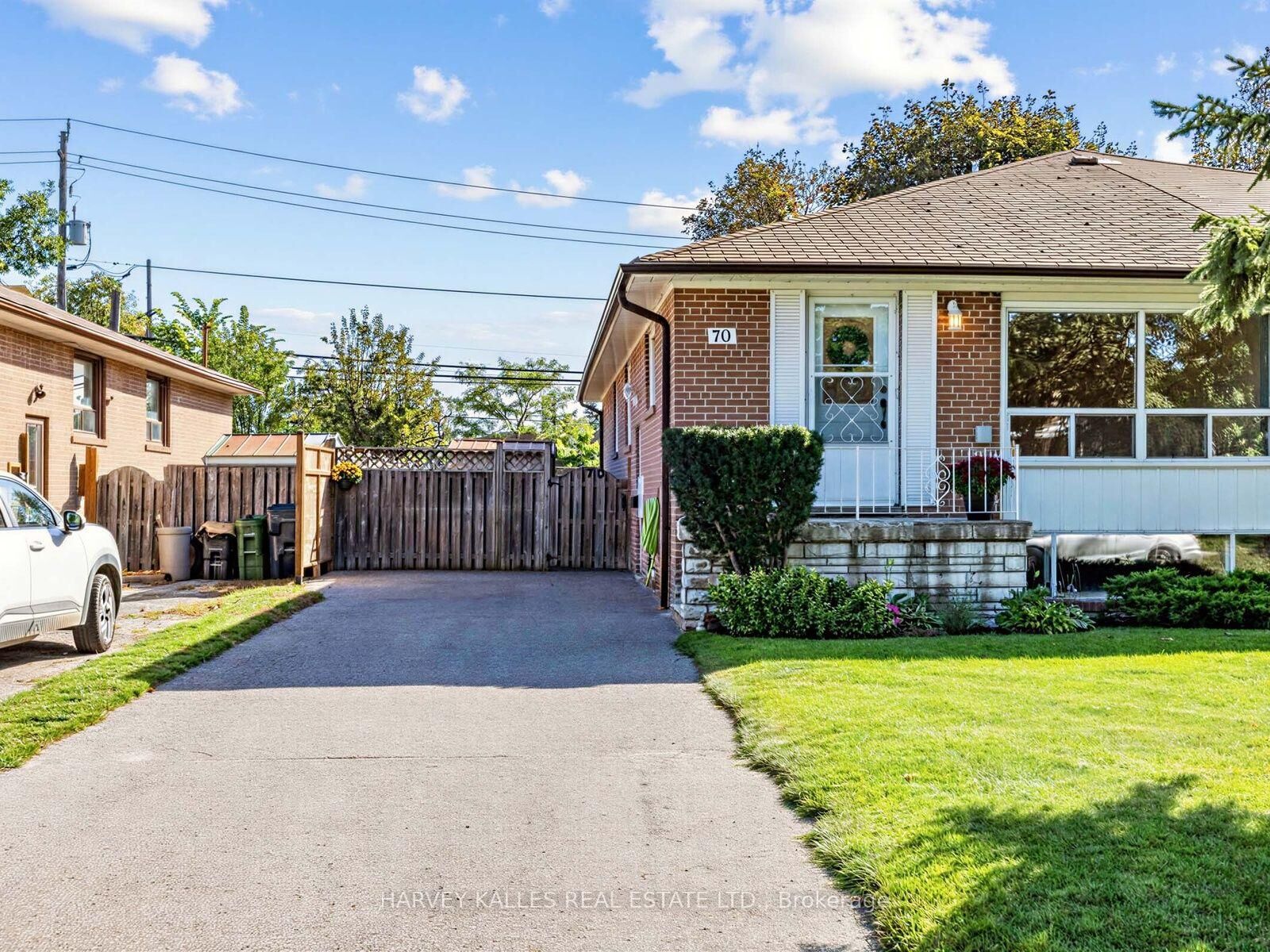 Property Photo:  70 Pintail Crescent  ON M3A 2Y7 