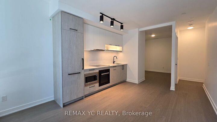Property Photo:  91 Montclair Avenue 831  ON M5P 0B1 