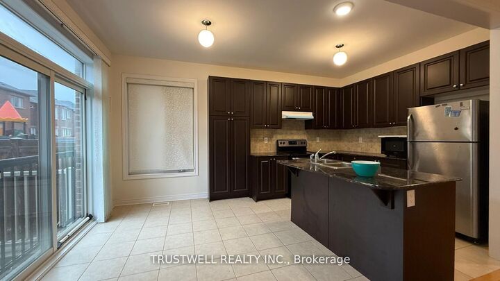 Property Photo:  54 Busch Avenue  ON L6C 0V4 