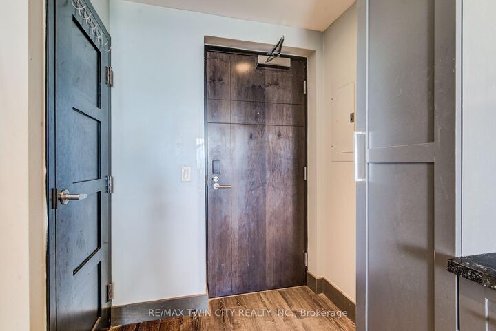 Property Photo:  330 Phillip Street S704  ON N2L 2W9 