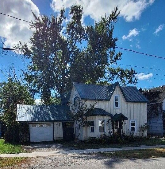 Property Photo:  151 David Street  ON P1P 1J5 