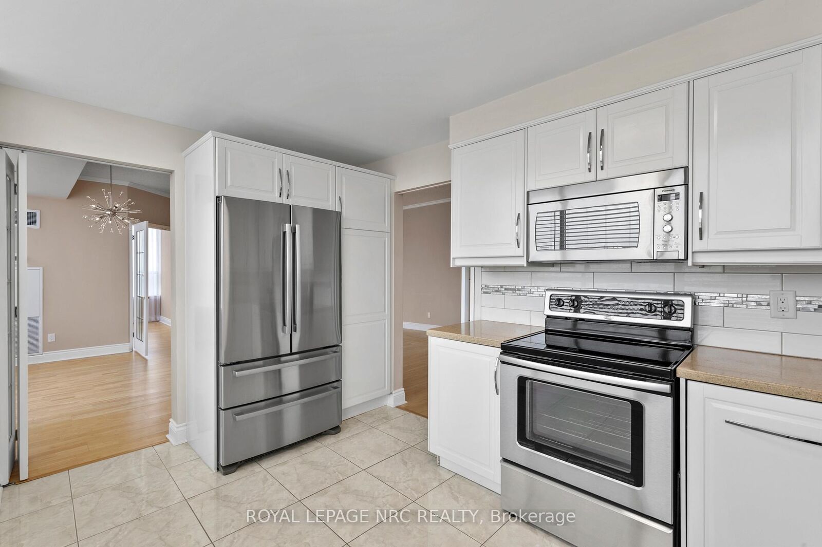 Property Photo: 3 Towering Heights Boulevard Ph6 ON L2T 4A4
