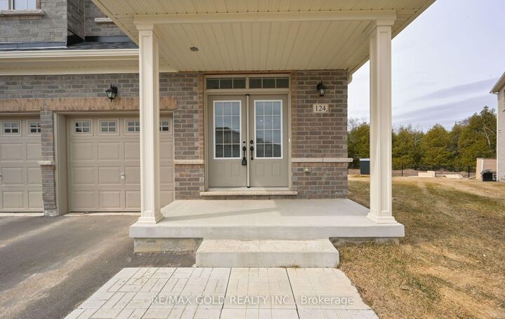 Property Photo:  124 Limestone Lane  ON L9V 3Y4 