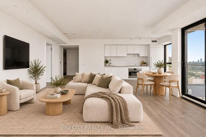 Property Photo:  25 Frederick Todd Way 1602  ON M4G 0C9 