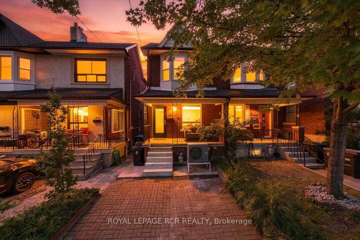 Property Photo:  964 Shaw Street  ON M6G 3M7 