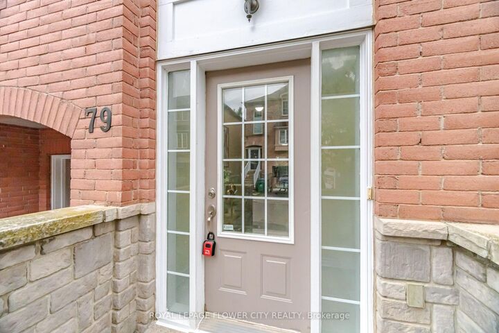 Property Photo:  79 Bernard Avenue  ON L6Y 5S3 