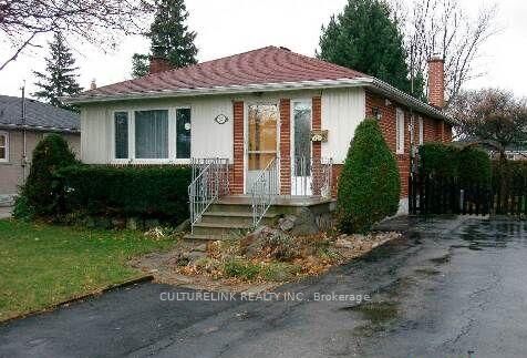 Property Photo:  30 Rockport Crescent Bsmt  ON L4C 2L6 