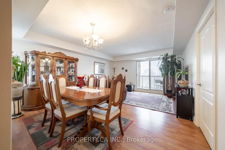 Property Photo:  2088 Lawrence Avenue W 609  ON M9N 3Z9 