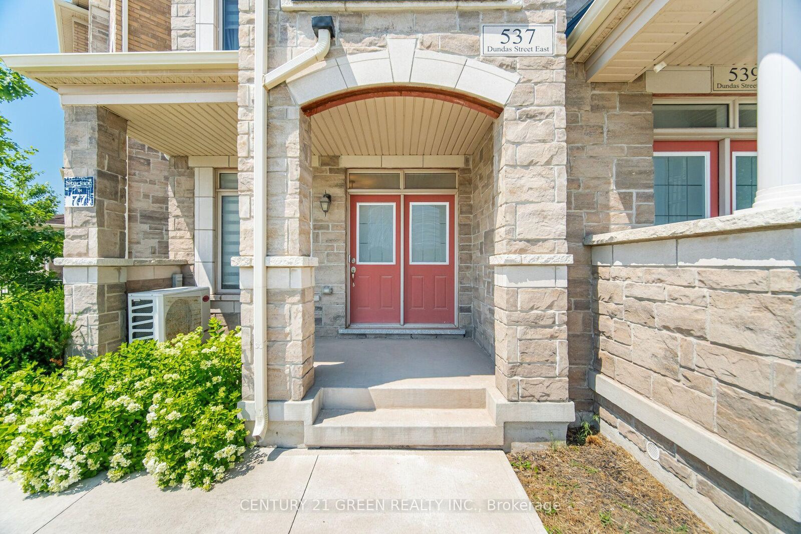Property Photo:  537 Dundas Street E  ON L6H 3P6 