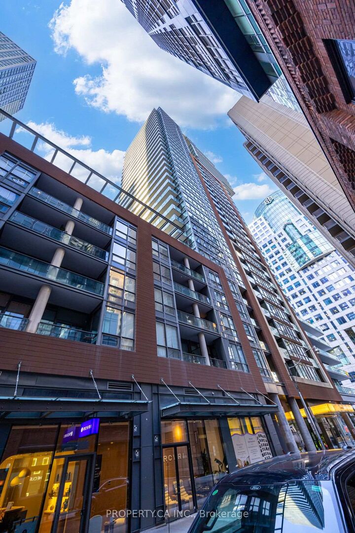 Property Photo:  8 Mercer Street 416  ON M5V 0C4 