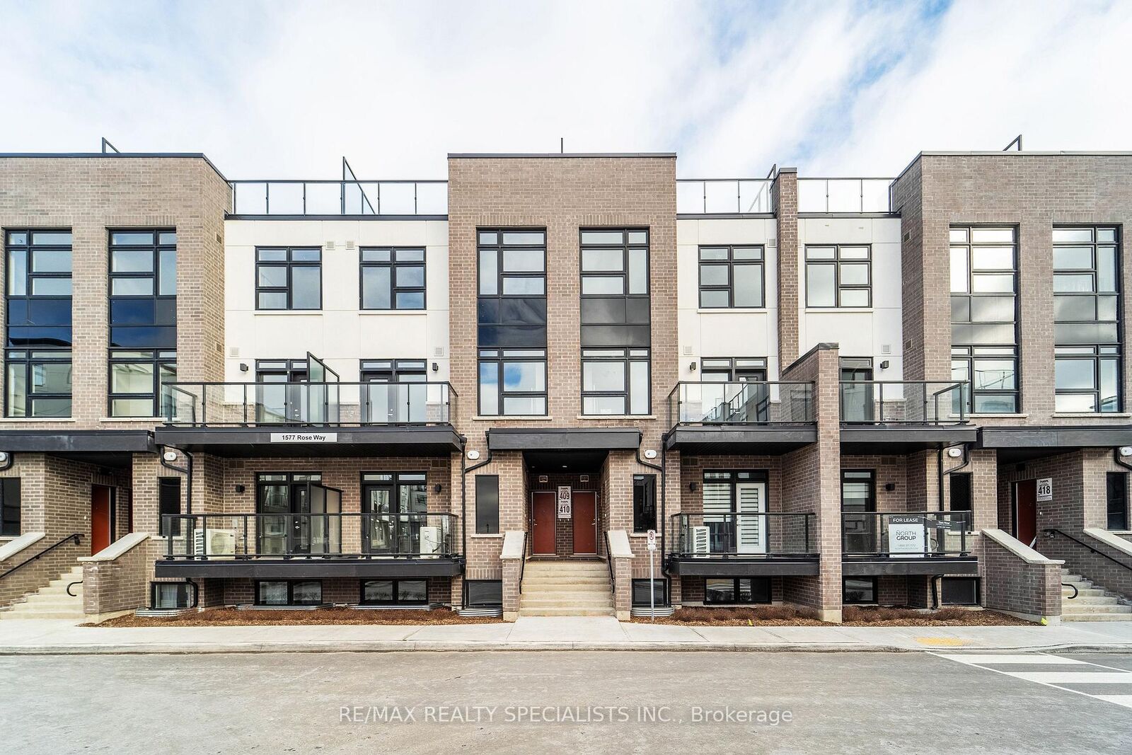 Property Photo:  1657 Rose Way 110  ON L9E 1N4 