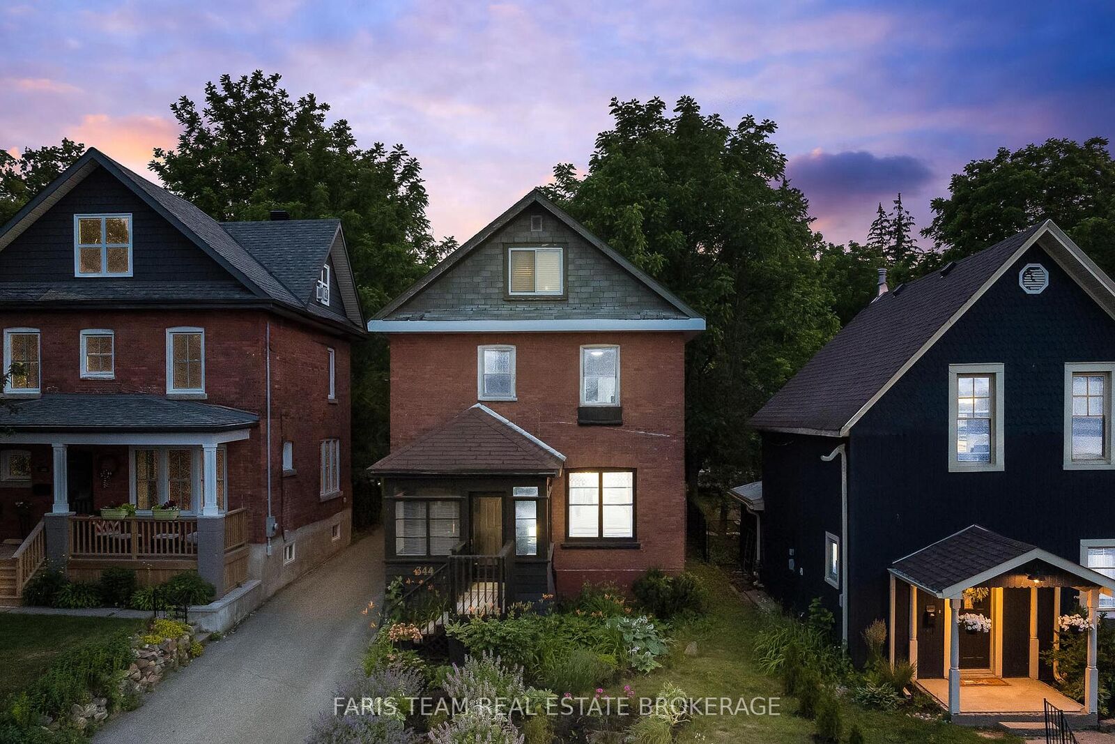 Property Photo:  344 First Street  ON L4R 3P2 