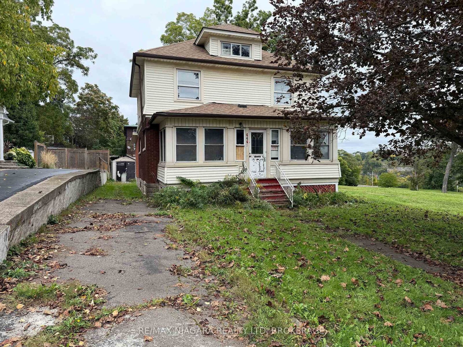 Property Photo:  4445 John Street  ON L2E 1A4 