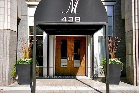 Property Photo:  438 Richmond Street W 1501  ON M5V 3S6 