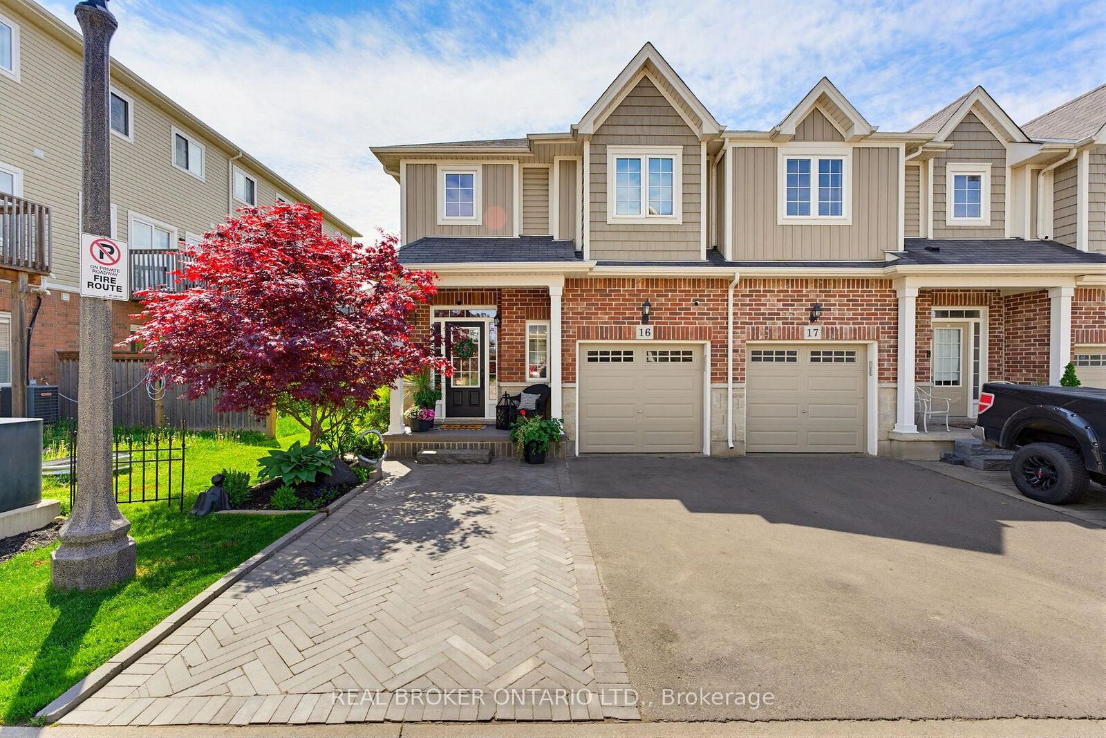 Property Photo:  100 Chester Drive 16  ON N1T 0C8 